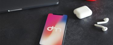Free iPhone X Mockup PSD