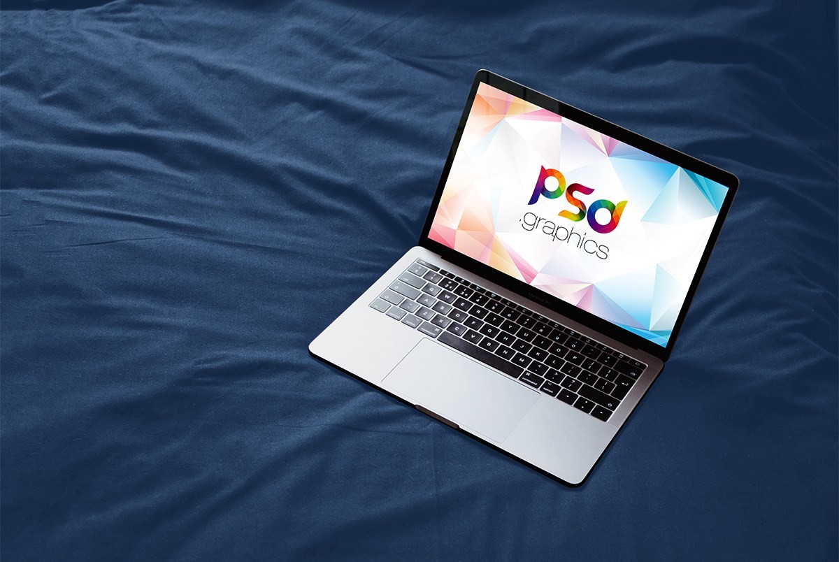 free-macbook-mockup-template-psd-download-psd