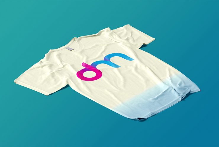 T-Shirt Perspective View Mockup PSD