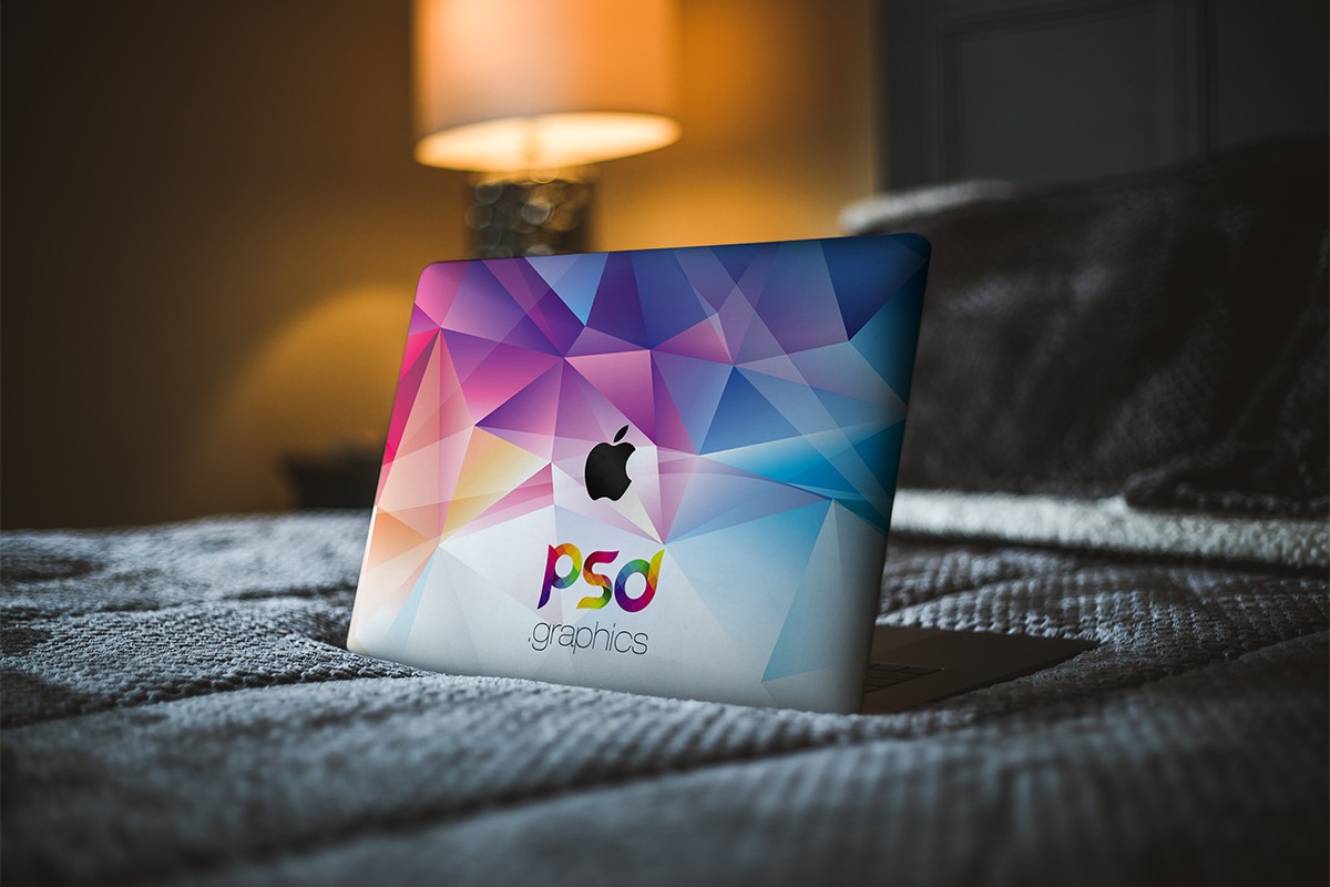 Free Macbook Pro Laptop Skin Mockup – Download PSD