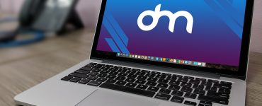 Free Macbook Pro PSD Mockup